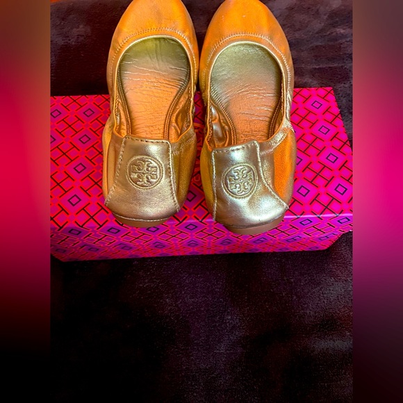 GUC Tory Burch size 9 gold ballet flats - Picture 7 of 10